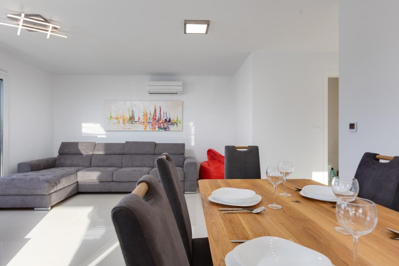 Apartma Skubic Duhljica Vantacici Exterior foto