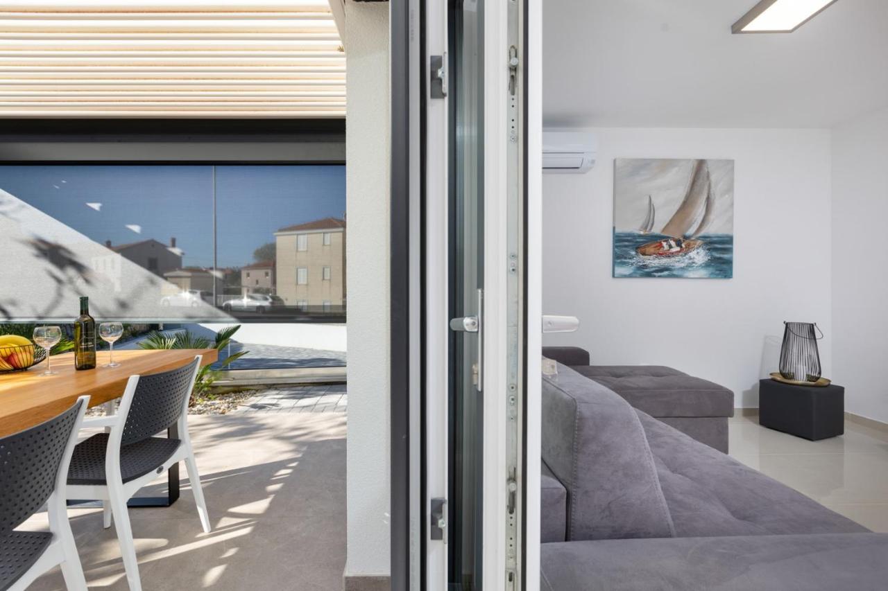 Apartma Skubic Duhljica Vantacici Exterior foto